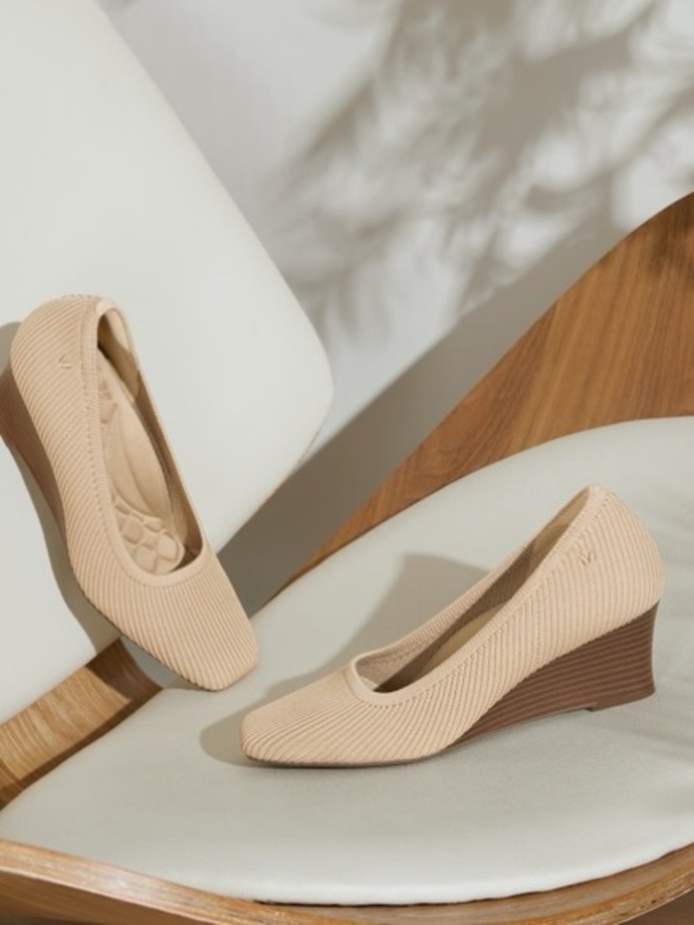 Vivaia Margot Wedge Pro Shoe